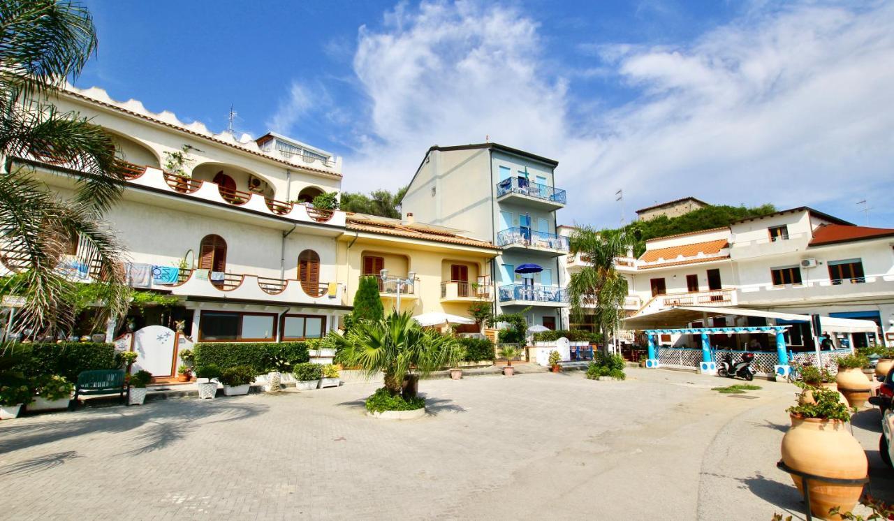 Le Case Del Borgo - Perla Capo dʼOrlando Eksteriør billede